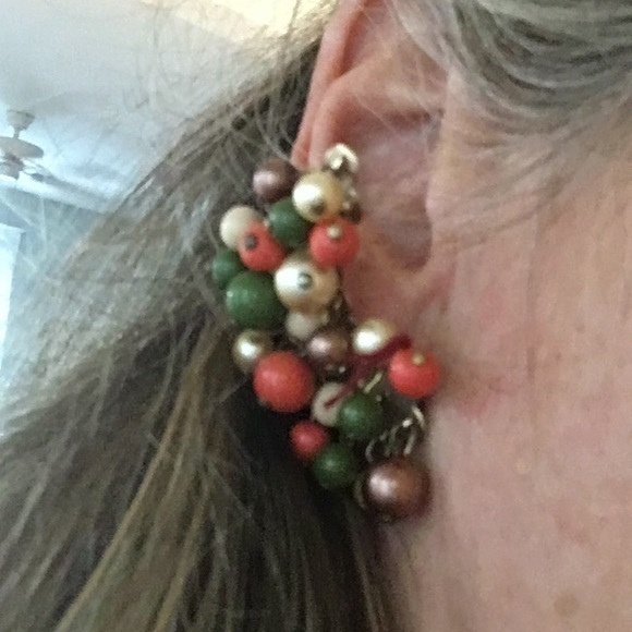 Unique vintage beaded  green and orange earrings - Picture 2 of 4